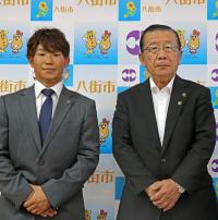ヨット競技熊倉優選手と北村市長
