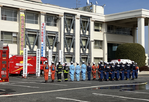 大規模災害訓練に参加した隊員が整列する様子。