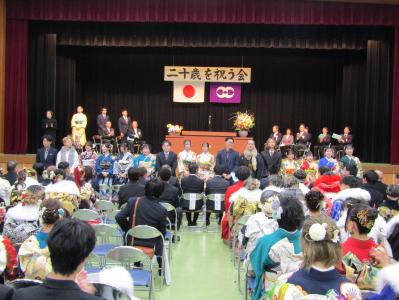 二十歳を祝う会実行委員紹介