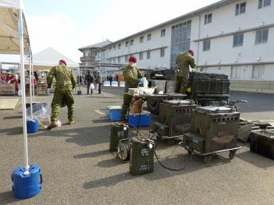 自衛隊炊き出し