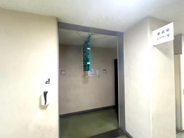 シャワールーム
